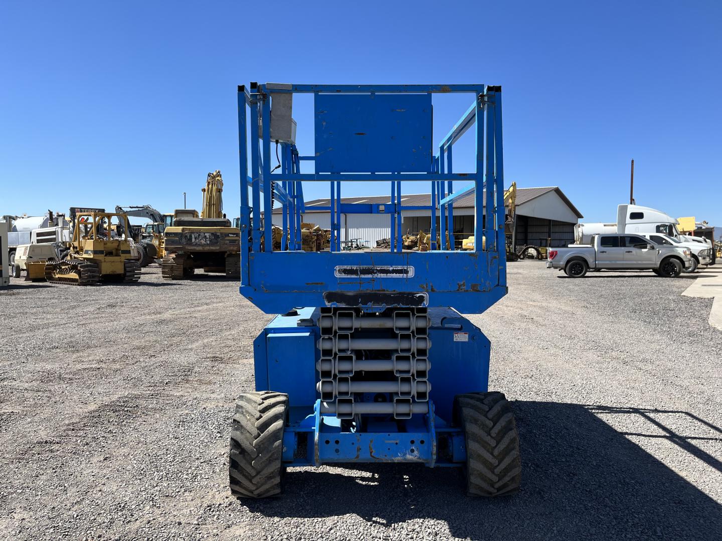 ./imagenes/INVOICE/2019/17079/ASCENSOR TIPO TIJERA GENIE GS-3268RT (8).JPG